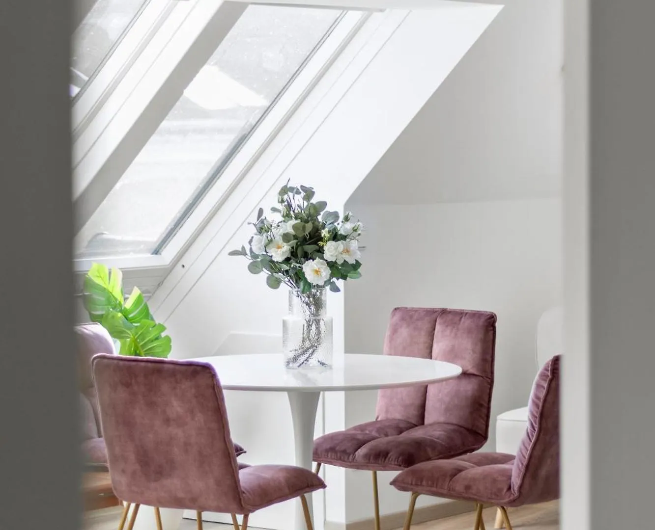Modern City-View Stay In The Heart Of Vienna